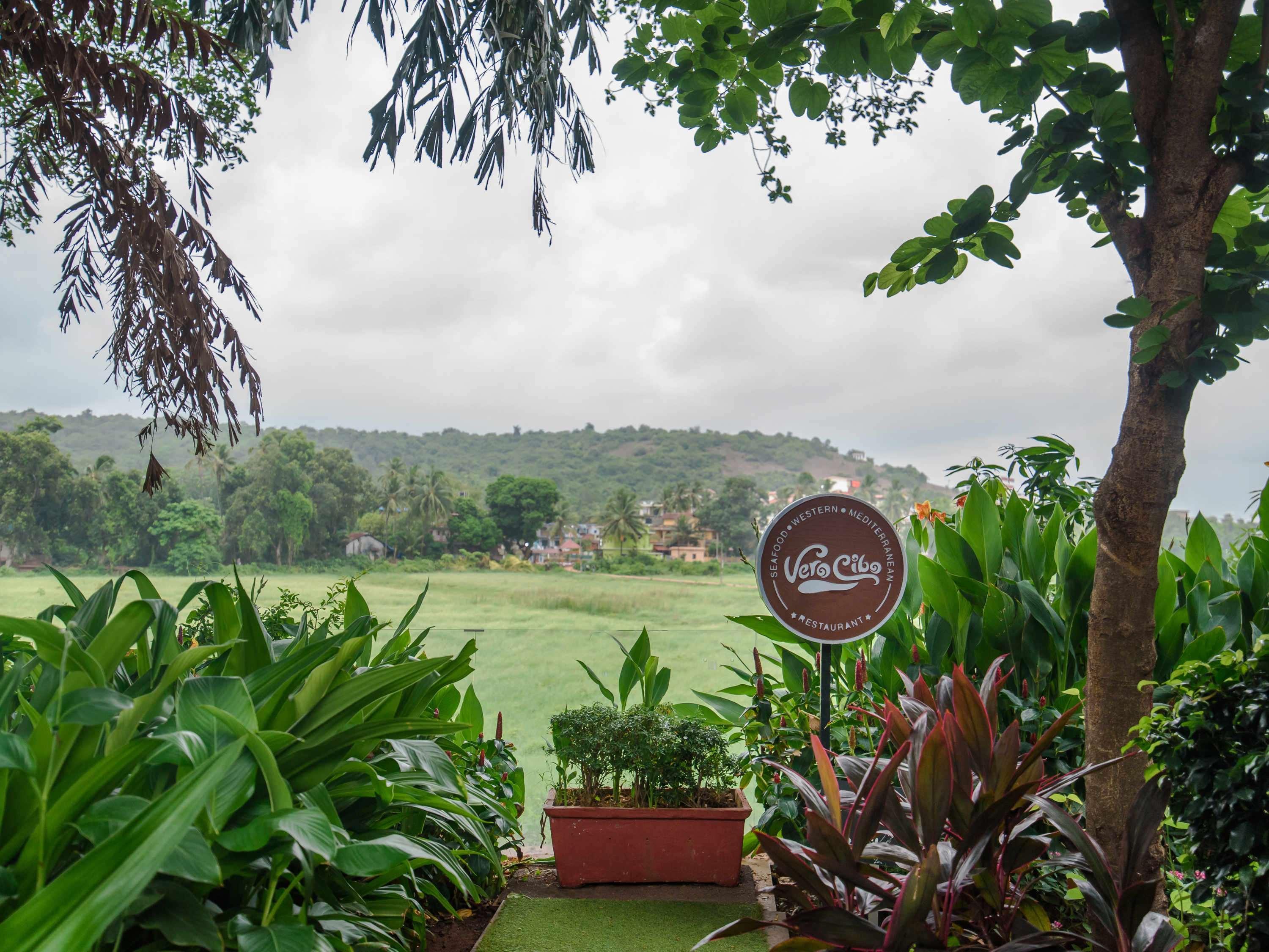 Novotel Goa Resort & Spa Кандолим Екстериор снимка View of the resort